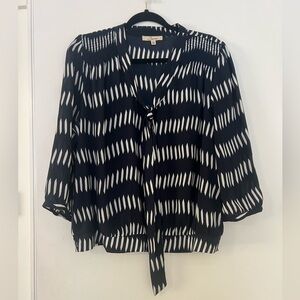 Elegant Blue and White Women's Blouse size L (R107)